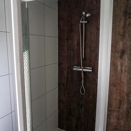 Met Vijverzicht Chalé