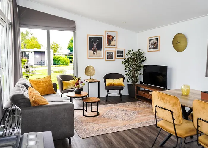 Chalet Met Vijverzicht *